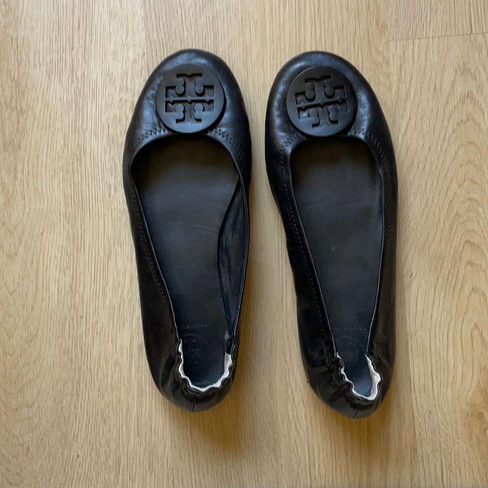 Tory Burch Black Flats size 8